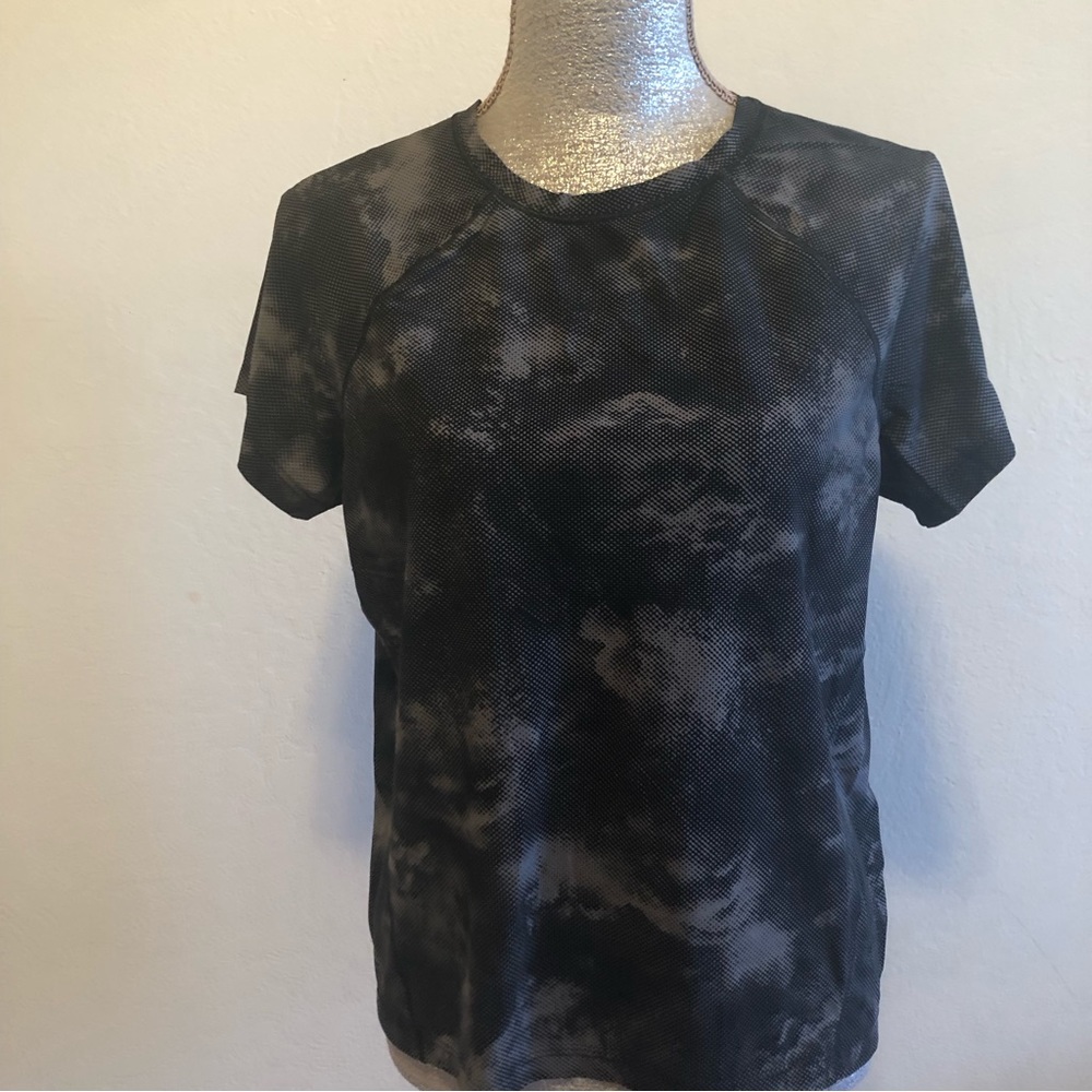 ATHLETA short sleeves size small petite